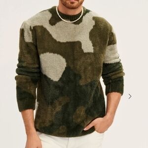 SER.O.YA Troy Fuzzy Sweater Green Camo NWT
